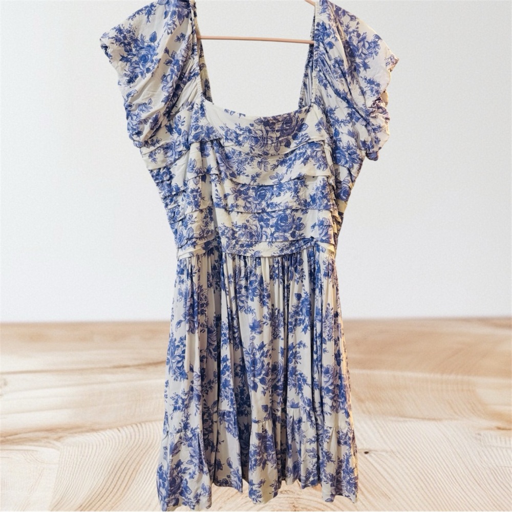 ARULA Blue and White Floral Dress